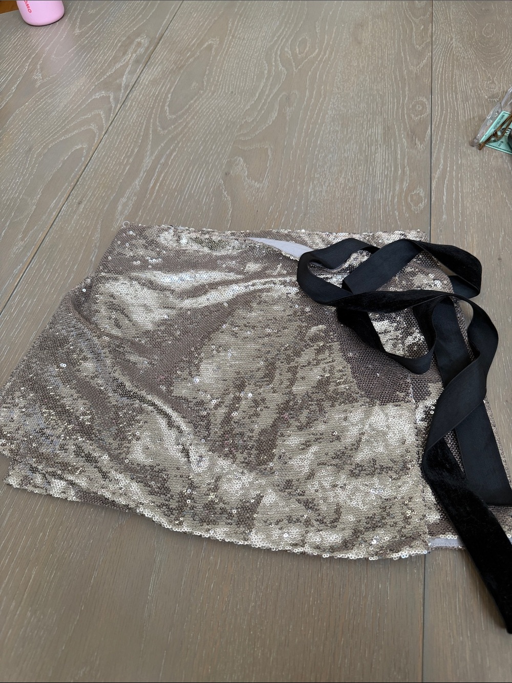 LBV NWT mini sequin wrap skirt with velvet bow